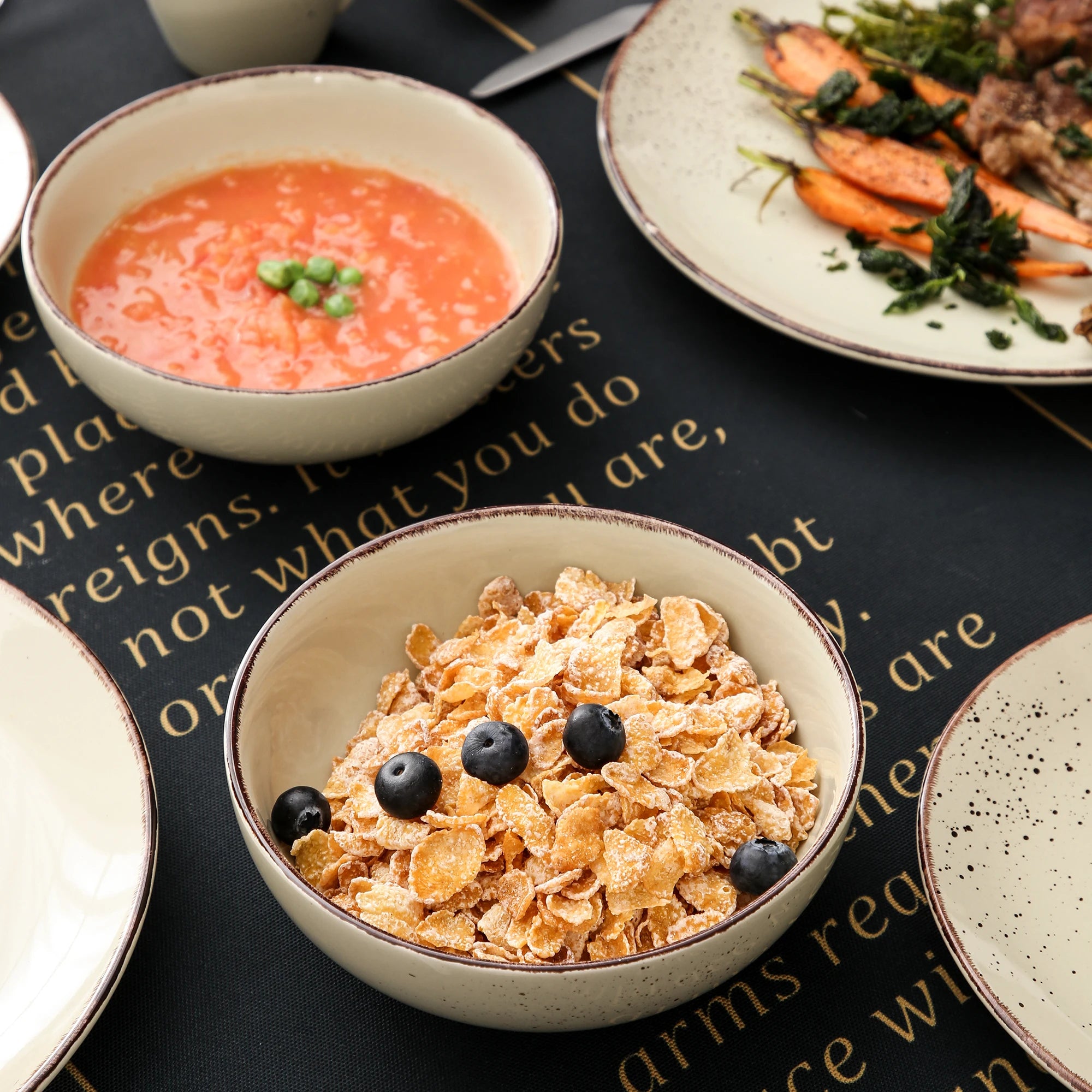 CasaLuxe Dinnerware Set